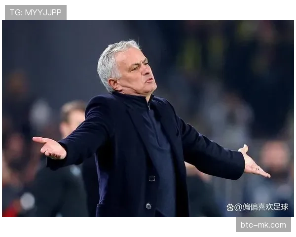 聚焦：穆里尼奥回归斯坦福桥，球迷送上掌声与歌声致敬