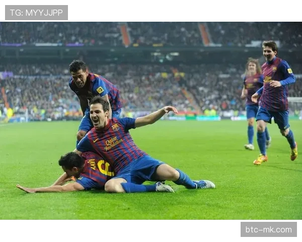 战地通讯：柏林德比火爆依旧，但场上火药味未影响赛后双方球员握手致意。